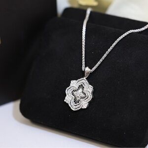 Buccellati Retro Court Style Diamond-Set Four-Leaf Clover Double-Sided Necklace